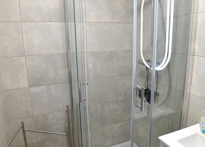 Komfortowe Mieszkanie W Centrum Miasta فروتسواف